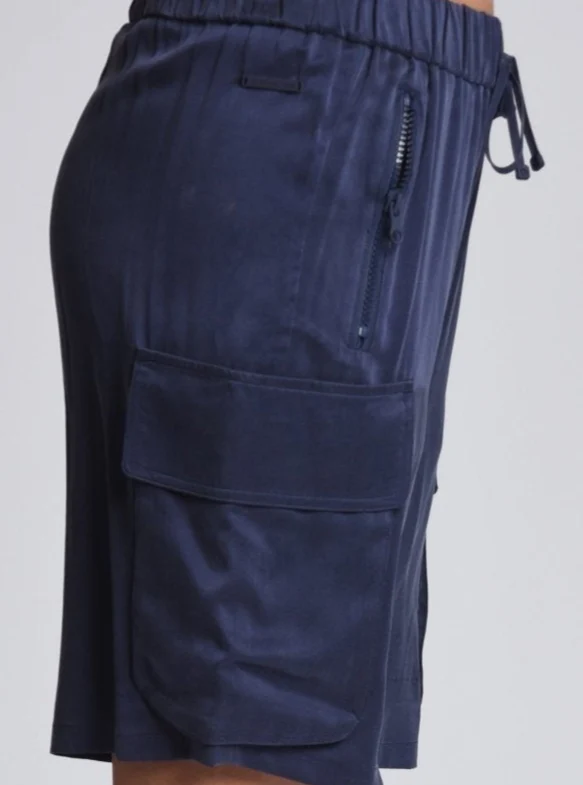 Pack Your Bags - HOT Deals - SUMMER STEALS